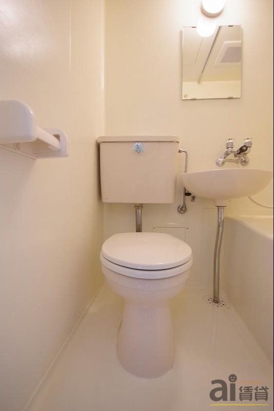 トイレ　別号室の写真