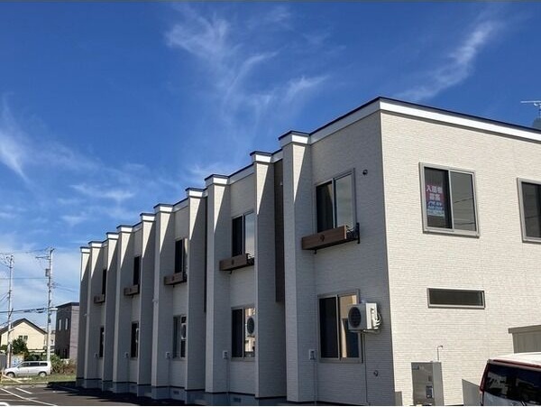 建物外観　☆物件名【Ｌａ・Ｆｏｒｔｅ野幌】とお伝えください！