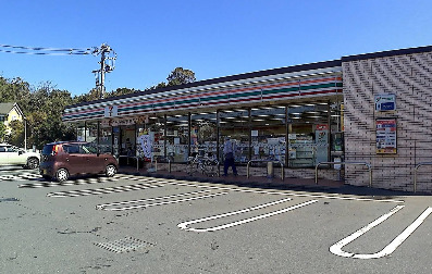 コンビニ　セブンイレブン 三浦赤羽根店（コンビニ）まで2410m
