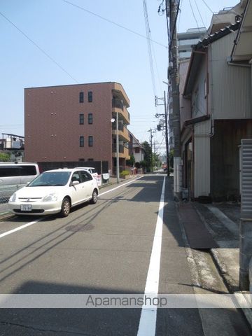 その他　前面道路（その他）まで5m
