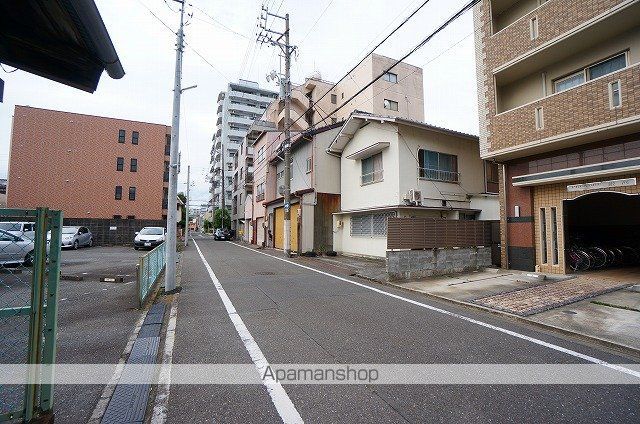 その他　前面道路（その他）まで5m