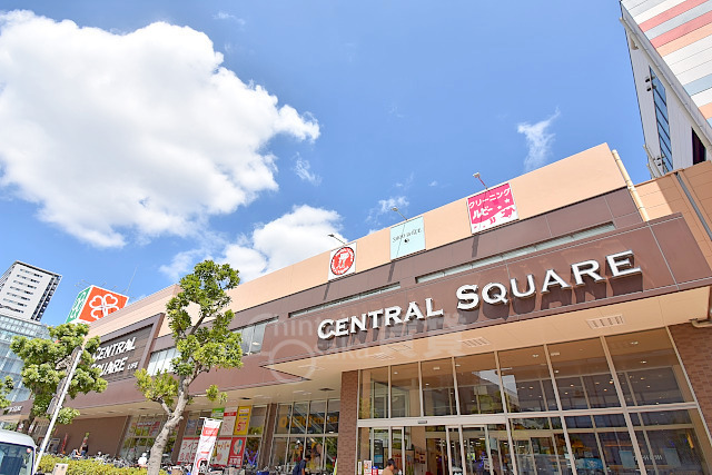 スーパー　ライフ　セントラルスクエア西宮原店（スーパー）まで176m