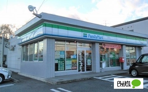 コンビニ　ファミリーマート胆沢病院前店（コンビニ）まで1049m