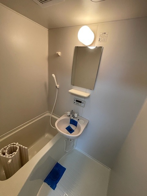 バス・シャワールーム　日々の疲れを癒すお風呂です♪