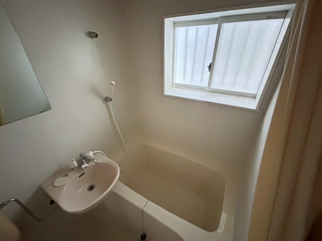 バス・シャワールーム　別号室の写真です