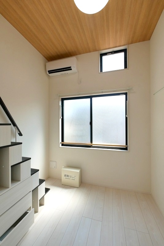 その他部屋・スペース　明るい色調の室内です