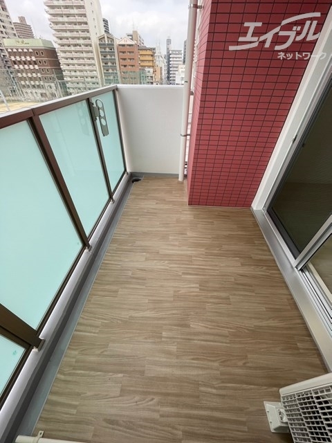 バルコニー　バルコニーに広めになります。