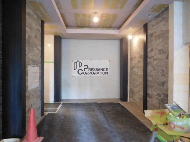 エントランス　マンションの顔とも言えるエントランス。