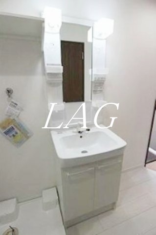 洗面設備　独立洗面台です。