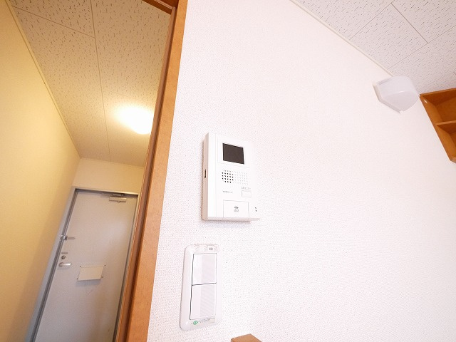 セキュリティ　モニター付きインターホンです