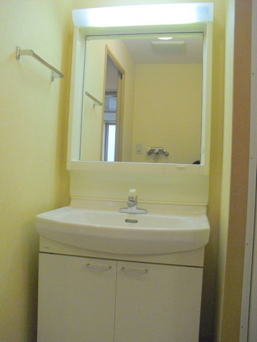 洗面設備　忙しい朝に嬉しい独立洗面化粧台