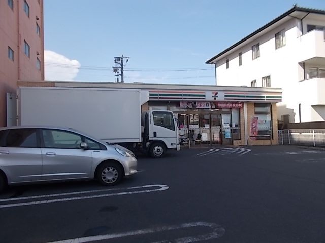 コンビニ　セブンイレブン水戸大工町店（コンビニ）まで400m