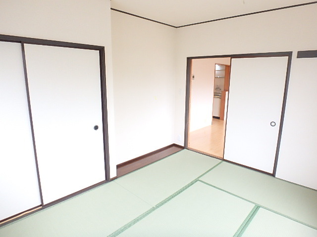 その他部屋・スペース　和室にも収納スペースあり！