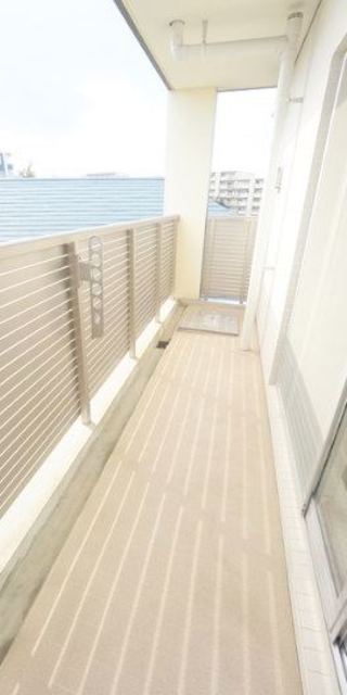 バルコニー　別部屋同仕様タイプ