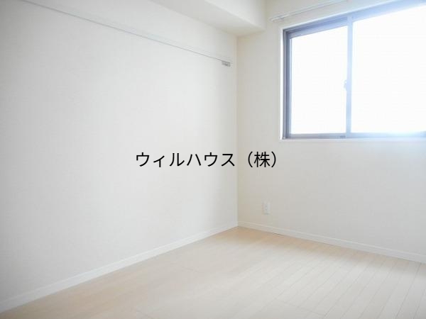 その他部屋・スペース　明るい洋室！