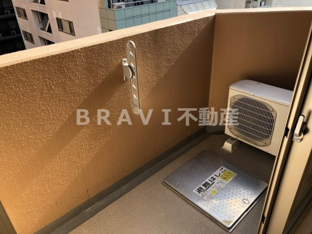 バルコニー　【ヴィラタワー谷町】暖かな日差しのふりそそぐバルコニー