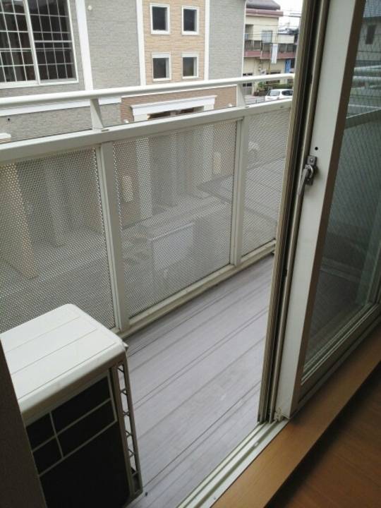 バルコニー　バルコニー