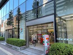 コンビニ　セブンイレブン（コンビニ）まで60m