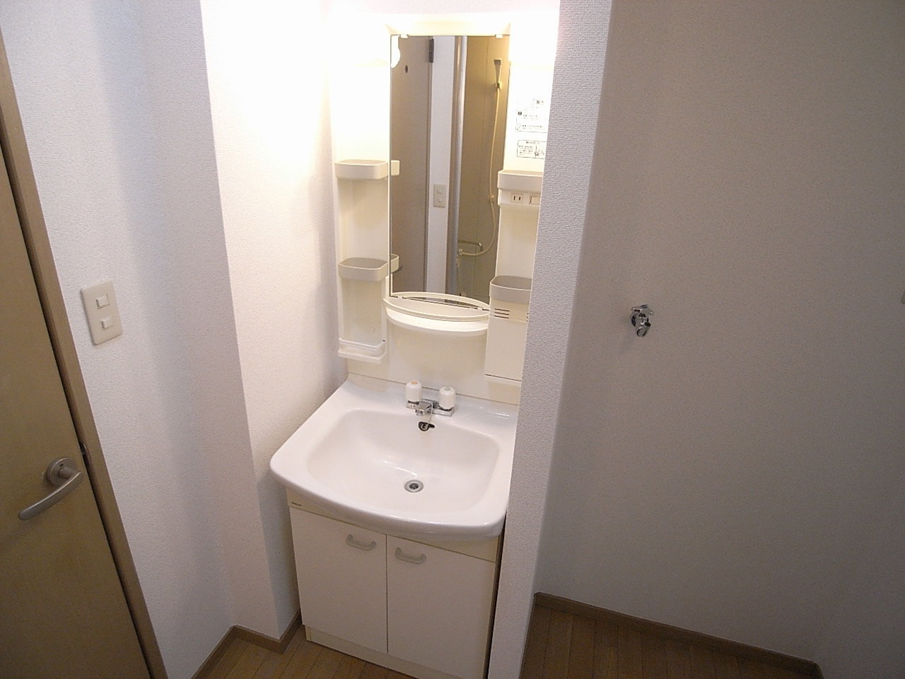 洗面設備　独立洗面台あり