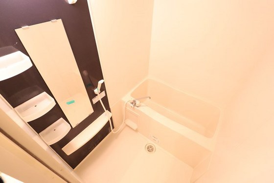 バス・シャワールーム　※別号室の写真です