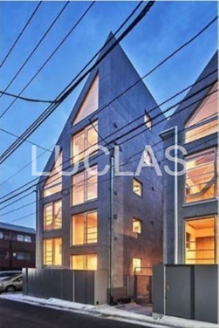 建物外観　『想いの先を照らし出す。』信頼が必要だからこそ、弊社へお任せ