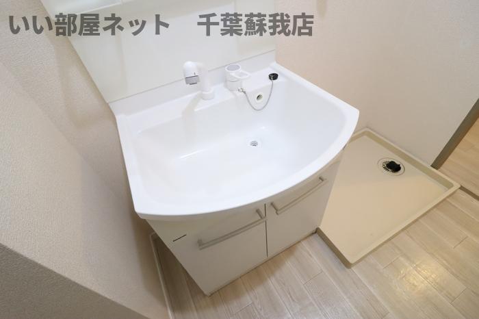 洗面設備　脱衣スペースもあります