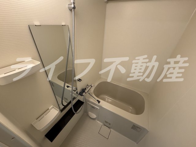 バス・シャワールーム　ゆったり過ごせるお風呂です