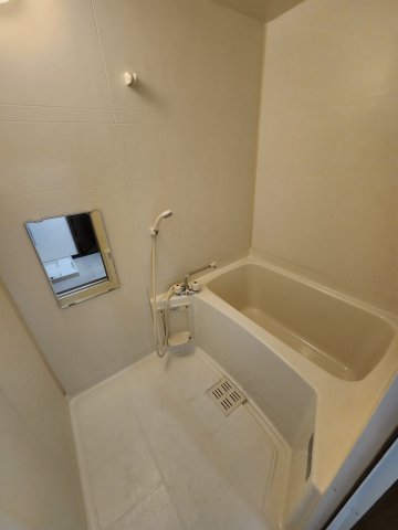 バス・シャワールーム　きれいなお風呂です
