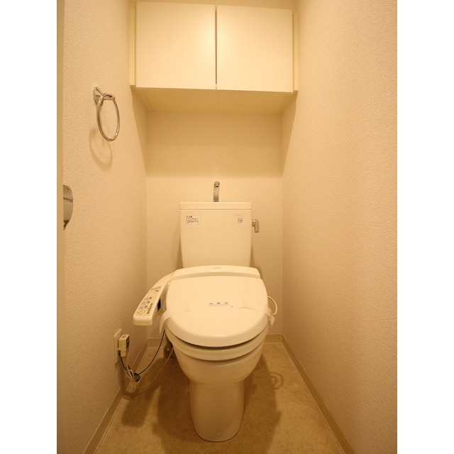 トイレ　温水洗浄暖房便座