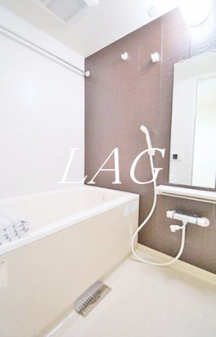 バス・シャワールーム　お風呂です。