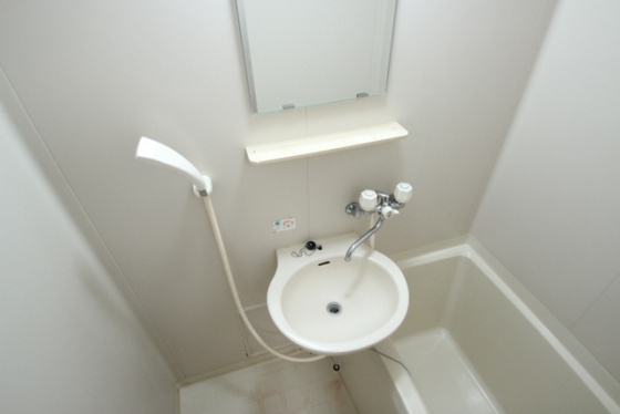 洗面設備　※別部屋の写真です