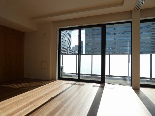 居室・リビング　内観1