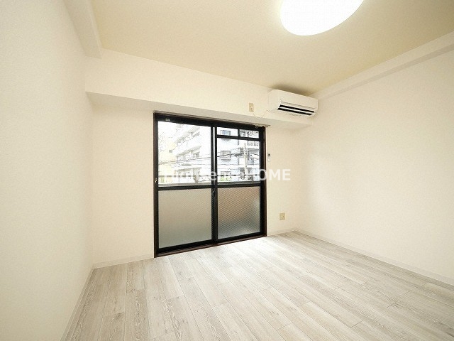 居室・リビング　居間です