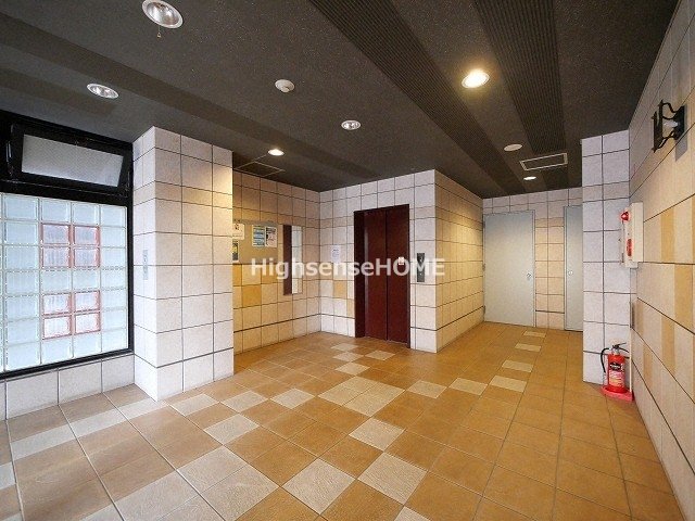 ロビー　建物の内部です