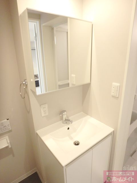 洗面設備　同仕様