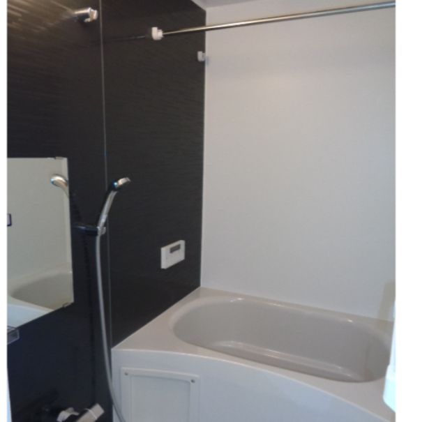 バス・シャワールーム　ゆったり過ごせるお風呂です