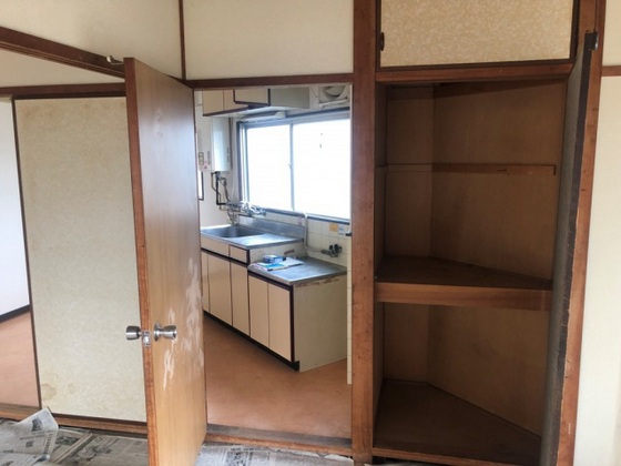 居室・リビング　※別号室の写真です