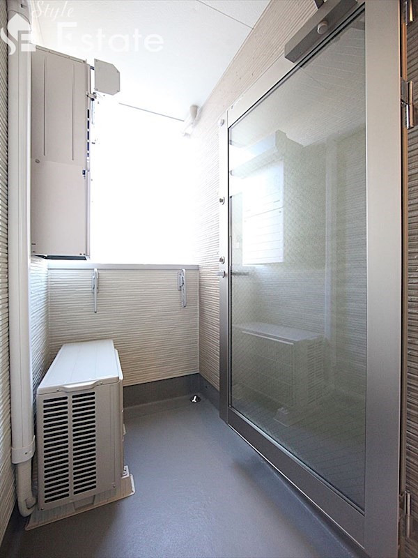 バルコニー　バルコニー