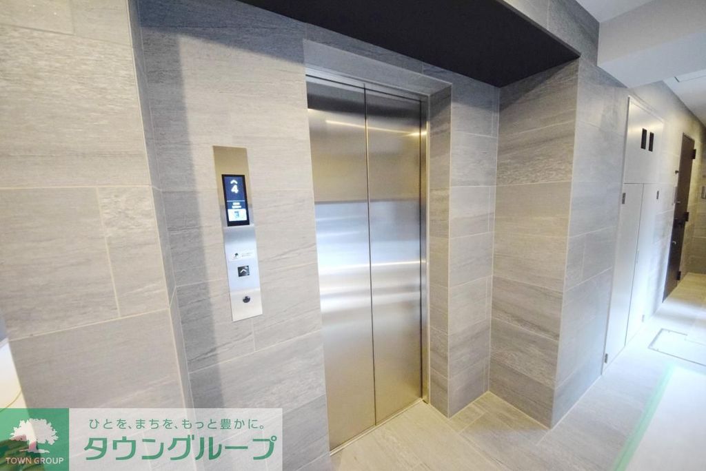 エントランス　エントランス