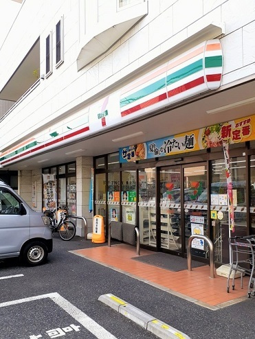 コンビニ　セブンイレブン北区志茂２丁目店（コンビニ）まで277m