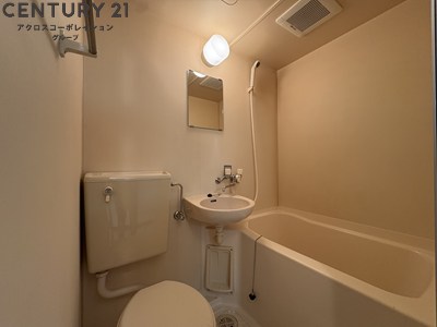 バス・シャワールーム　シンプルで機能的なユニットバスです！