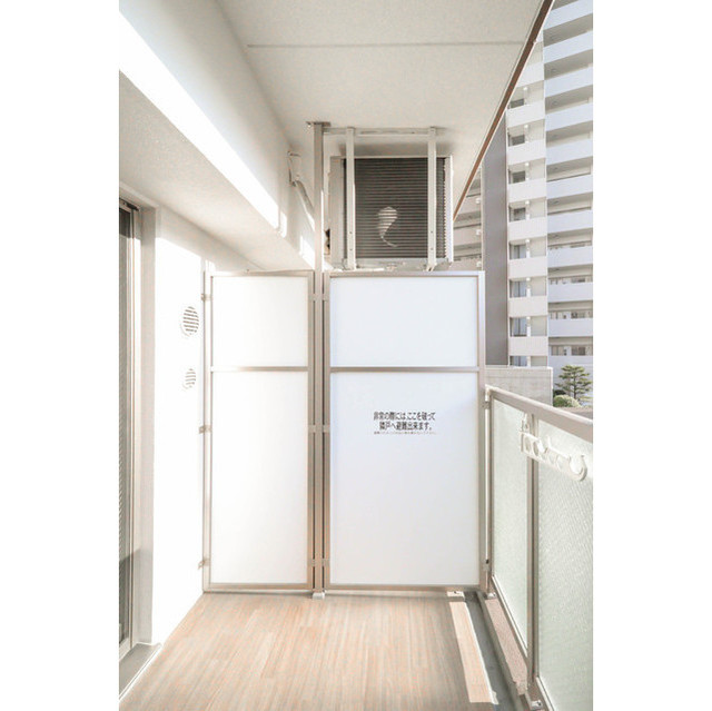 バルコニー　外からの目が気にならないバルコニーで洗濯物が干せます