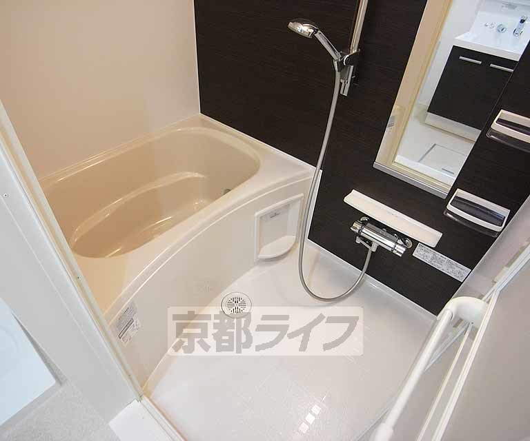 バス・シャワールーム　お洒落なお風呂です。