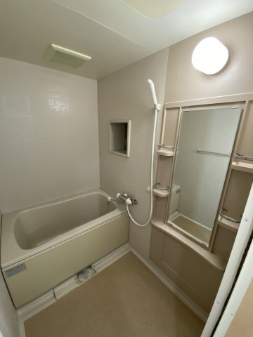 バス・シャワールーム　フォレステージュ靭公園　浴室