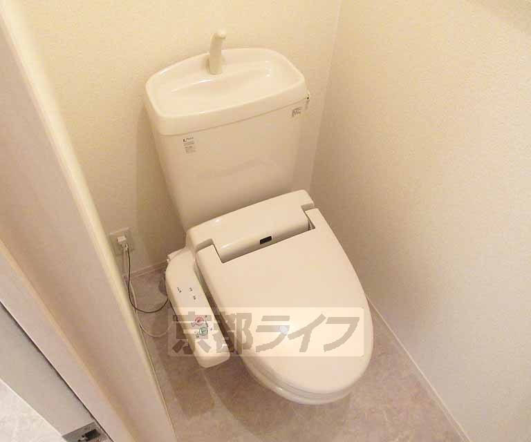 トイレ　清潔感のあるトイレです