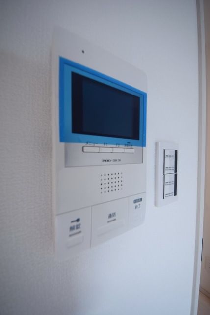 セキュリティ　★モニタ付きオートロックです★