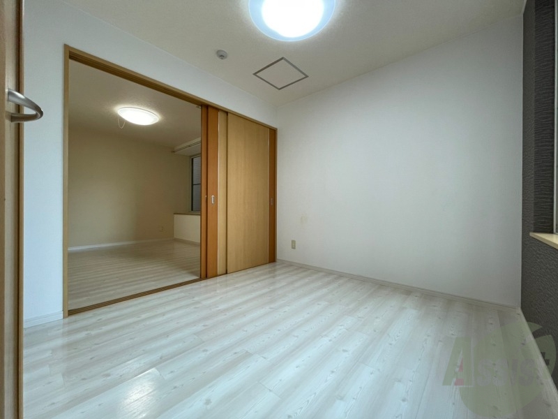 その他部屋・スペース　寝室を撮影しました。お昼寝したくなりますね。