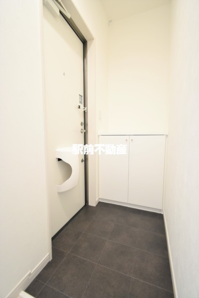 玄関　■室内類似イメージ■