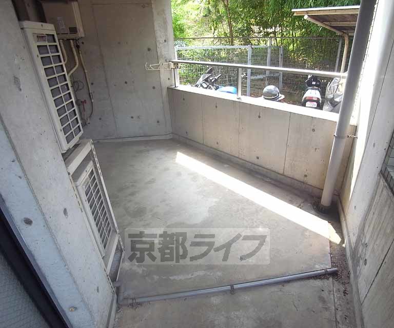 バルコニー　広々したバルコニー