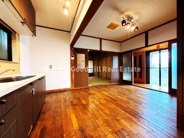 居室・リビング　池尻町戸建
